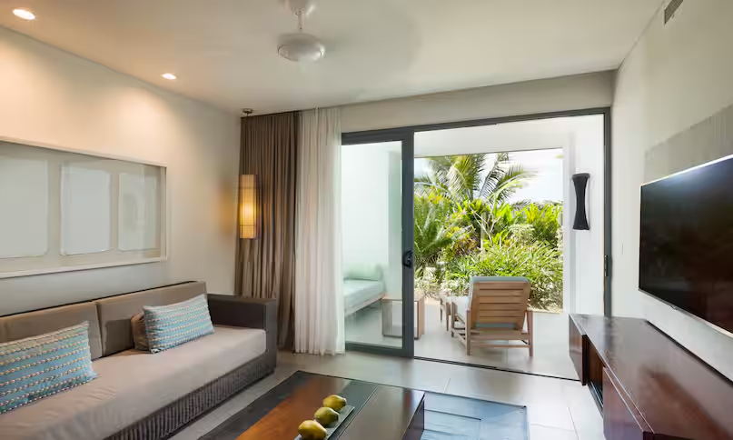 Fiji guest room lounge and patio