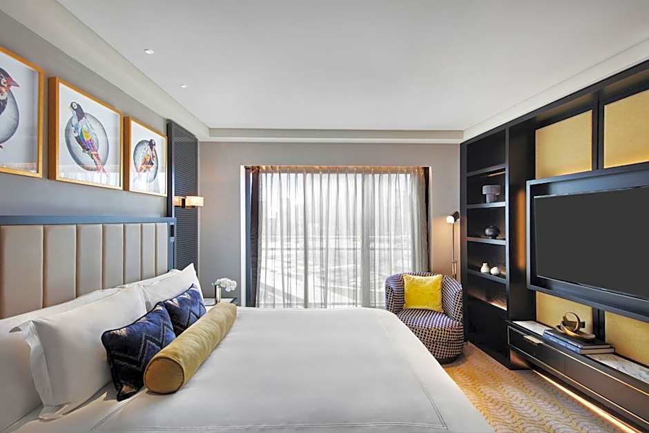 Sydney hotel room with one bed